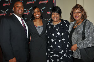 Coach L w Hart, mom y aunt